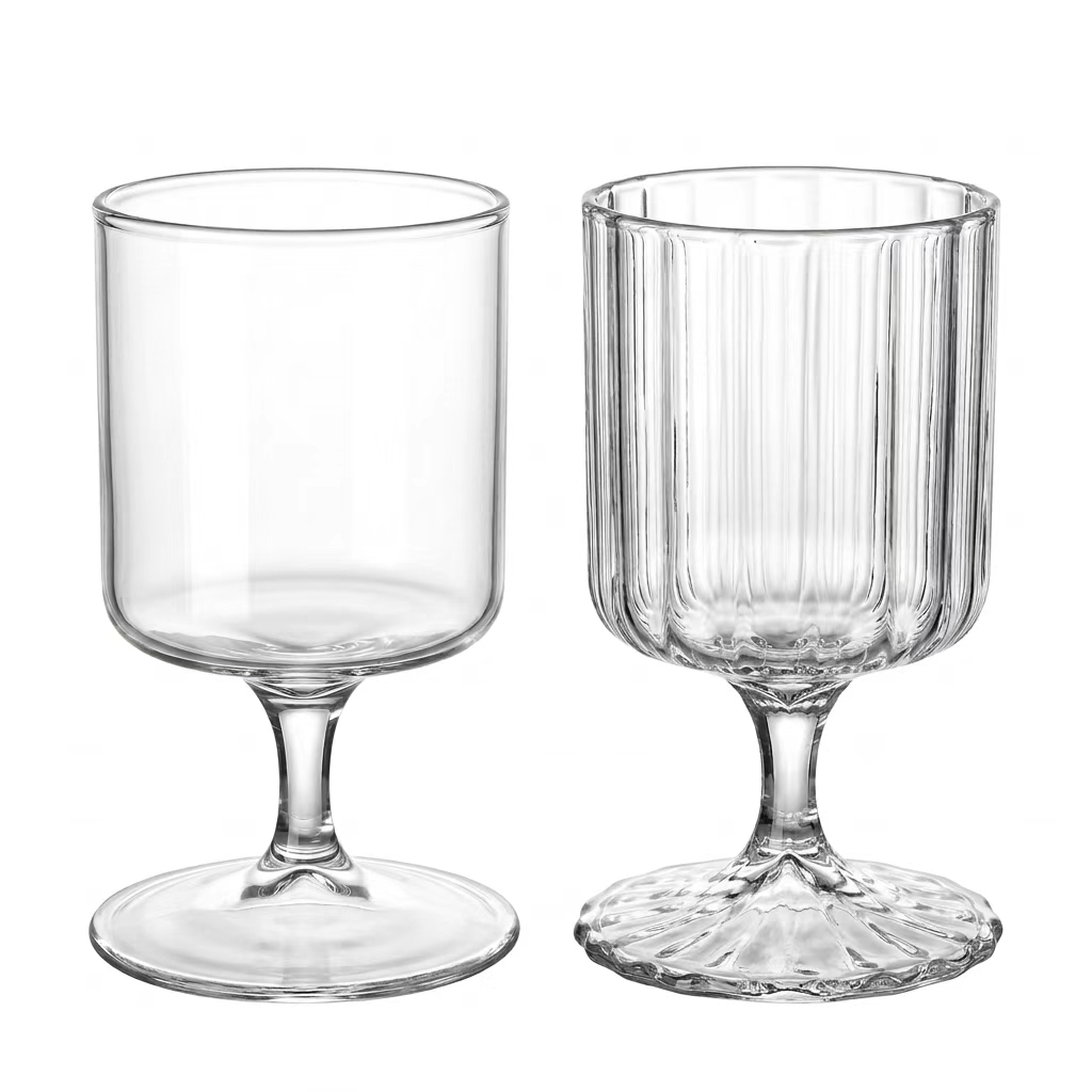 Espresso Shot Glass - 2種類のデザインの透明な脚付きグラス。レトロな縦縞模様。水、ワイン、コーヒーなどを飲むのに適した、家庭用テーブルウェア。